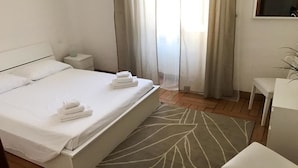 Apartment, 2 Bedrooms | 2 bedrooms, iron/ironing board, WiFi (free) - Stairway to Heaven (Rome)
