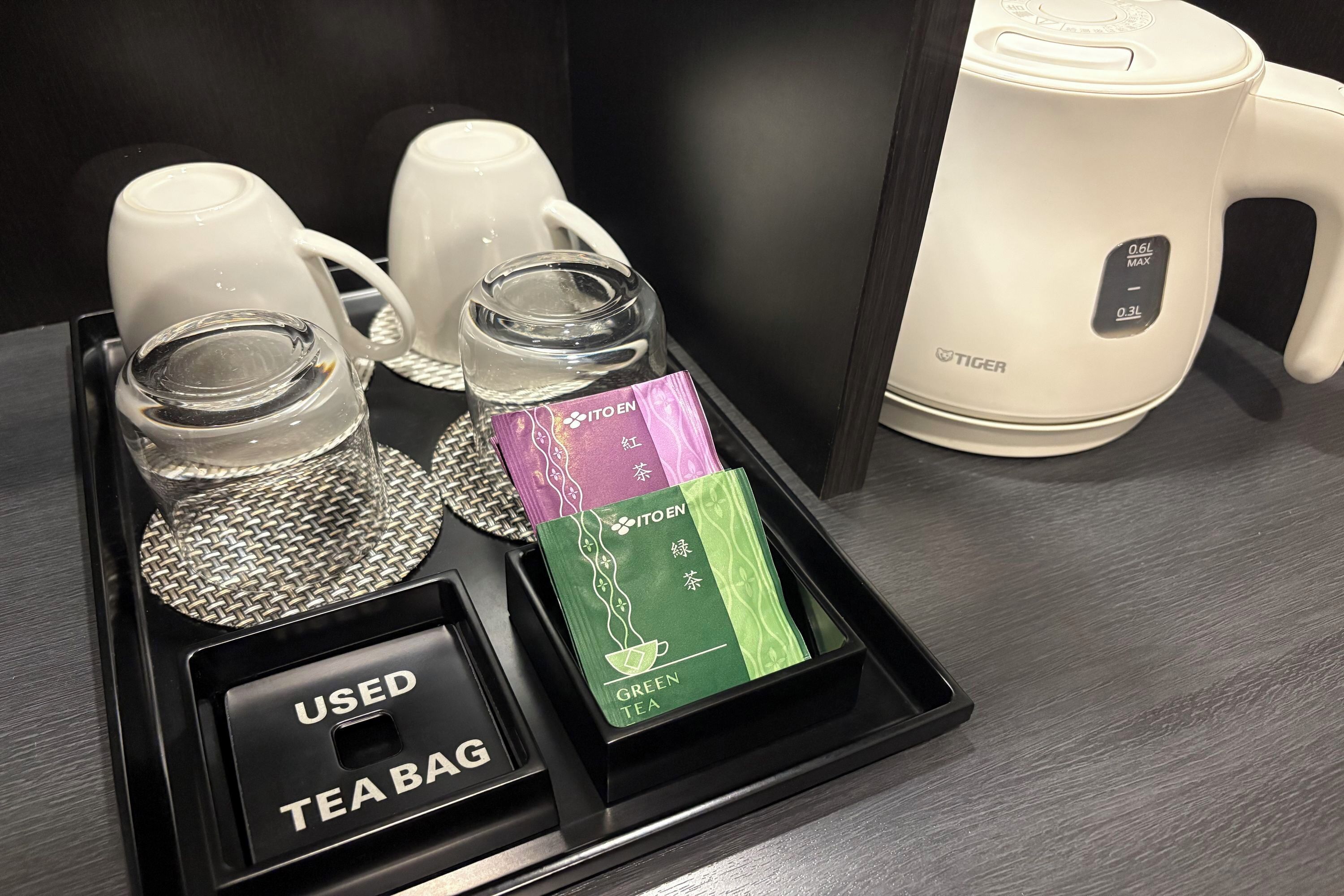 1 bedroom, in-room safe, desk, blackout curtains