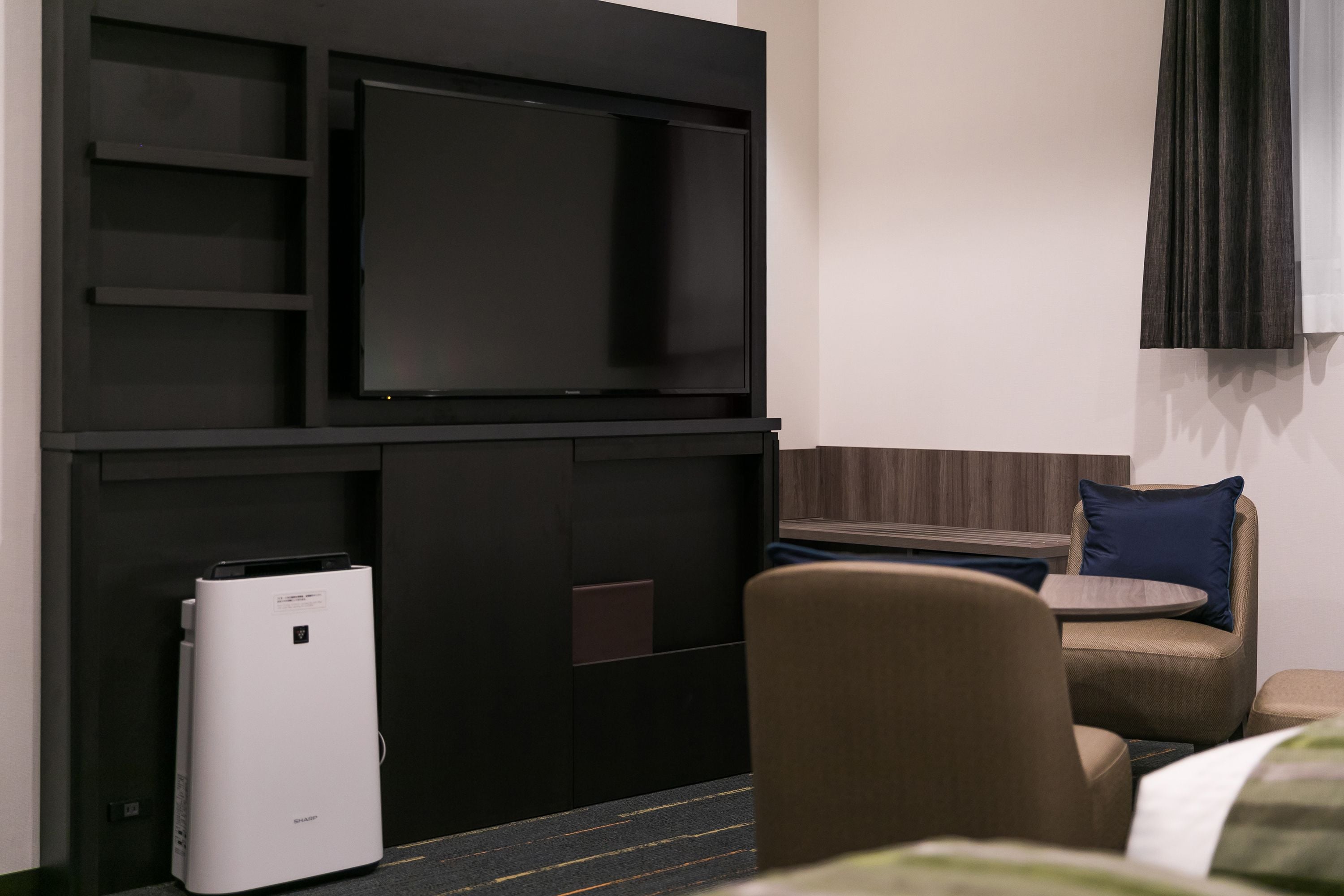 1 bedroom, in-room safe, desk, blackout curtains