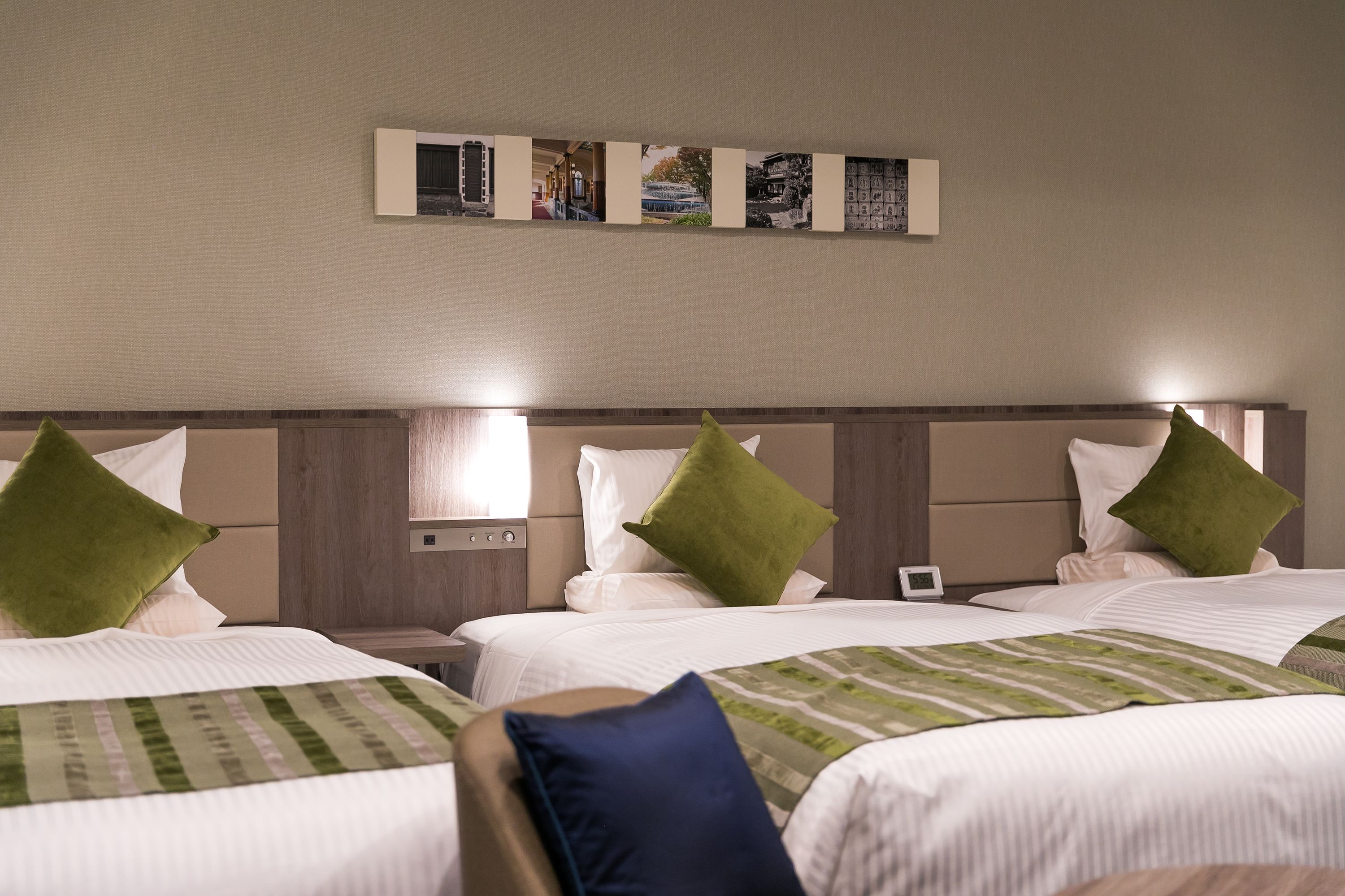 1 bedroom, in-room safe, desk, blackout curtains