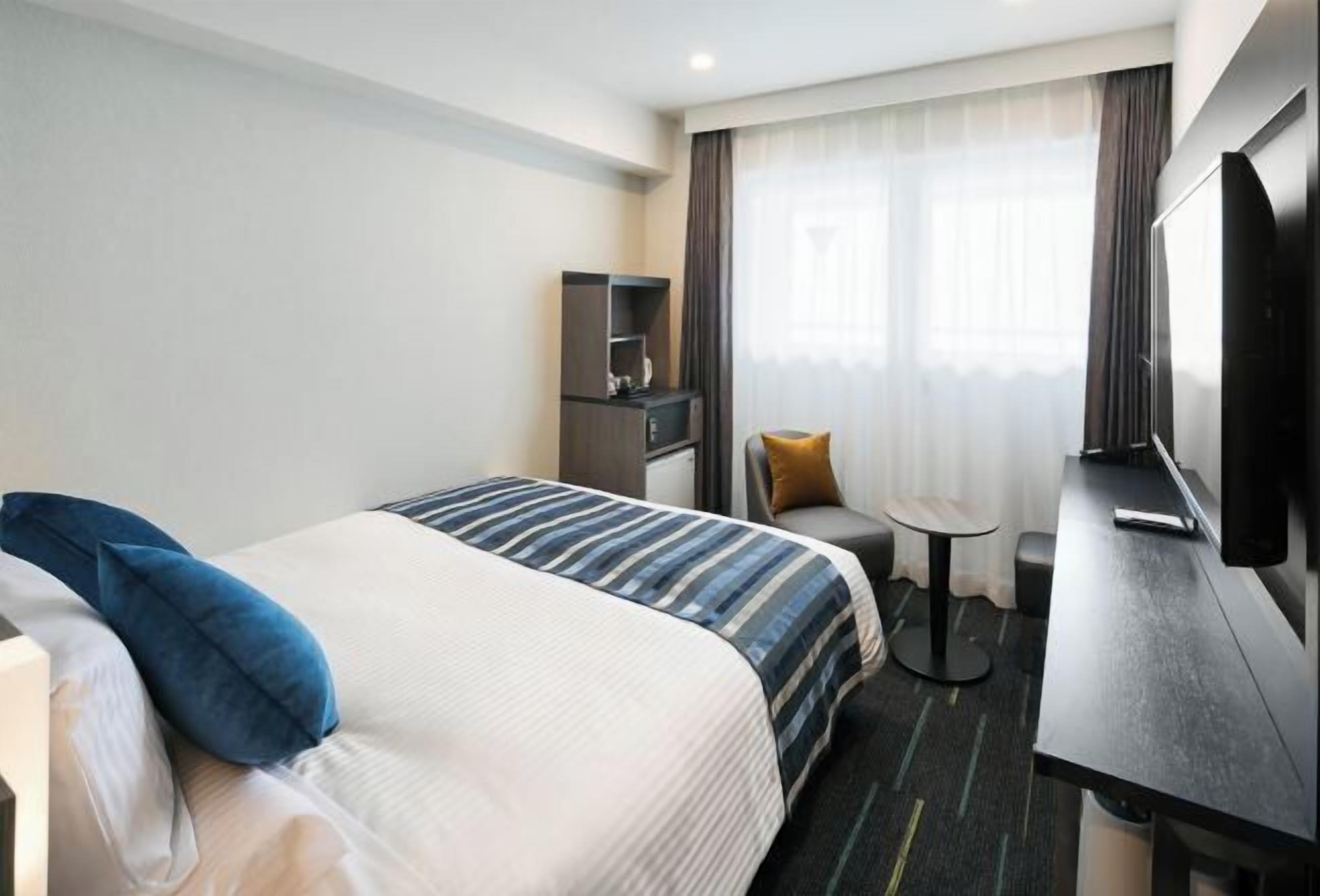 In-room safe, desk, blackout drapes, free WiFi