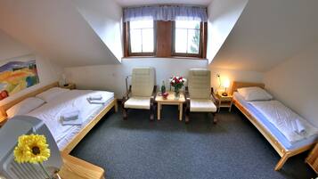 In-room safe, free WiFi, bed sheets