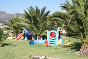 Children’s play area – outdoor