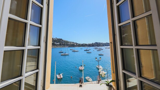 A view of a harbor with boats and a clear blue sky. - QUAI DES MARINIERES AP2015 by RIVIERA HOLIDAY HOME (Villefranche-sur-Mer)