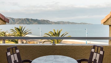 Appartement, vue mer (2 personnes) | Terrasse/Patio