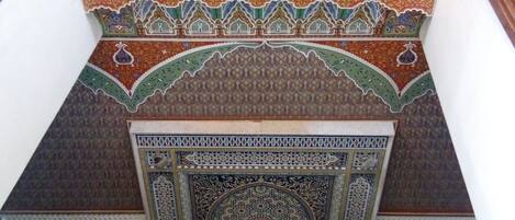 Télévision à écran plat