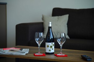 1 bedroom, premium bedding, in-room safe, blackout drapes