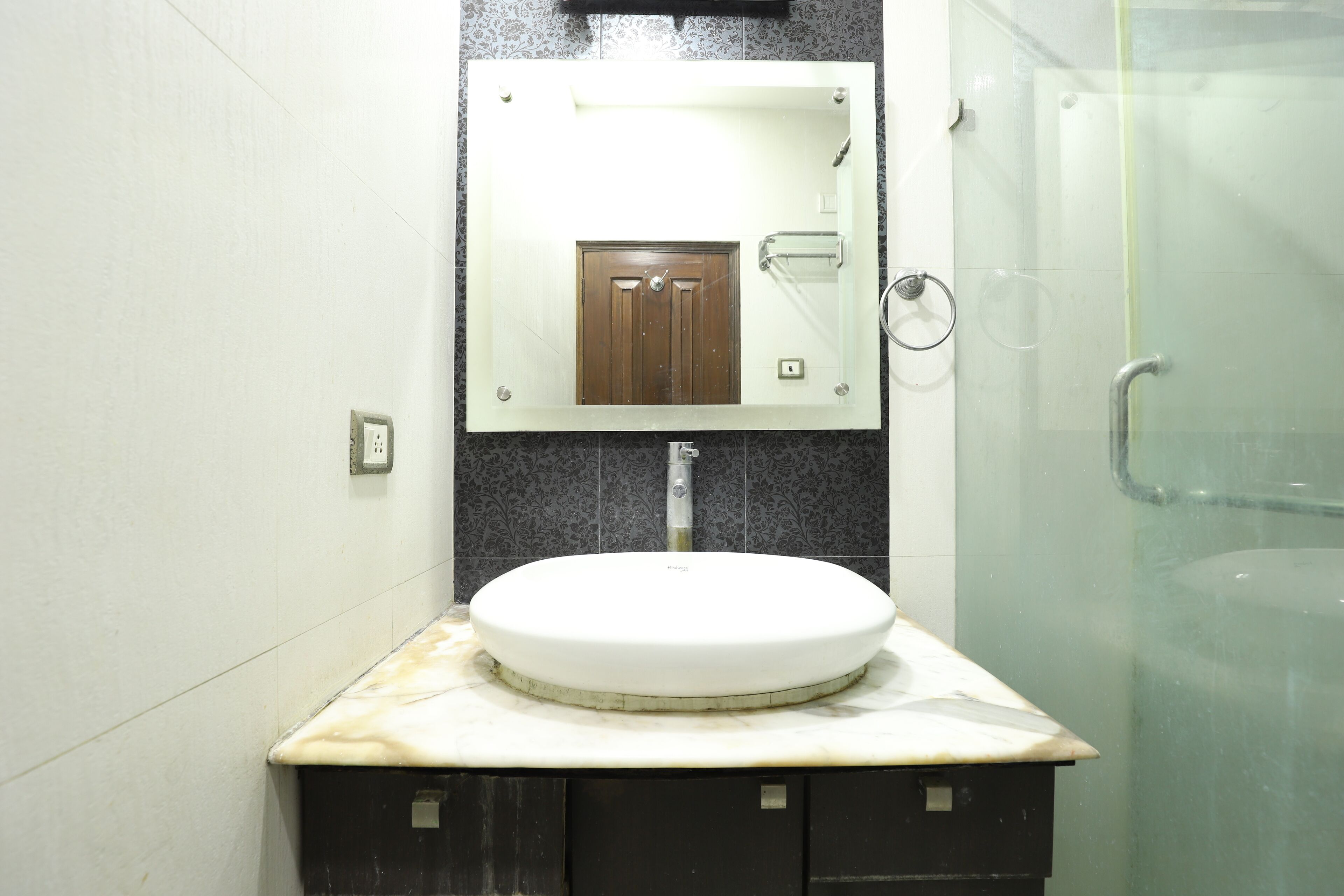 Deluxe Triple Room | Bathroom
