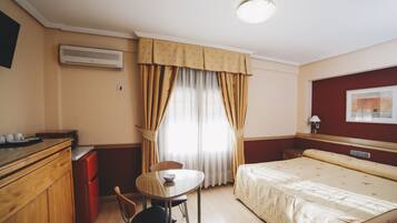 Studiolejlighed (Triple) | Dundyner, gratis Wi-Fi, sengetøj