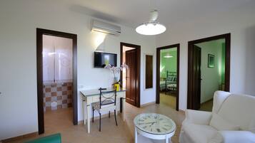 Family Quadruple Room, Connecting Rooms | Room amenity