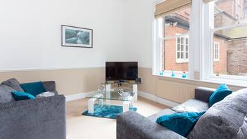 Luxury Villa, 3 Bedrooms | Living area | Plasma TV, Netflix