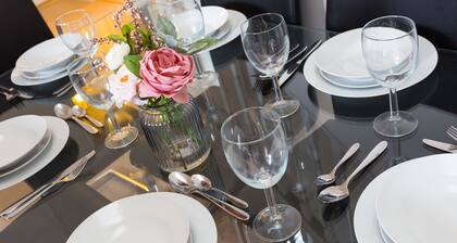 Majestic Villa in Exclusive Area