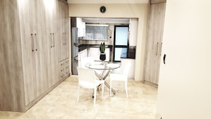 Apartment, 1 Bedroom | Room amenity