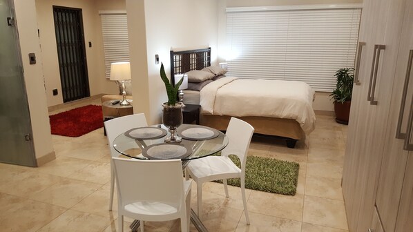 公寓, 1 间卧室 | 起居区 | 液晶电视