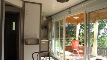 Spiseområde på rommet