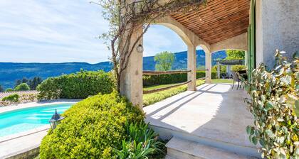 VILLA ROCHE GRISE VI3010 by RIVIERA HOLIDAY HOMES