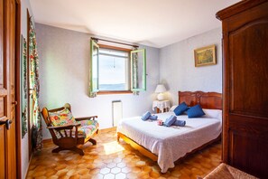 3 camere, ferro/asse da stiro, Wi-Fi gratuito, lenzuola