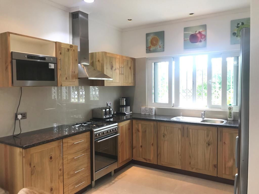 Family Villa, 1 Bedroom | Private kitchen | Fridge, microwave, oven, stovetop