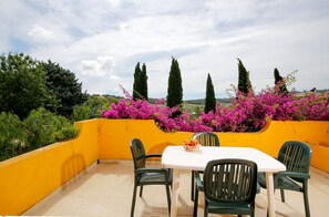 Apartment, 2 Schlafzimmer, Terrasse | Terrasse/Patio