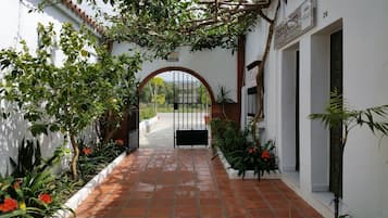 Entrada de la propiedad