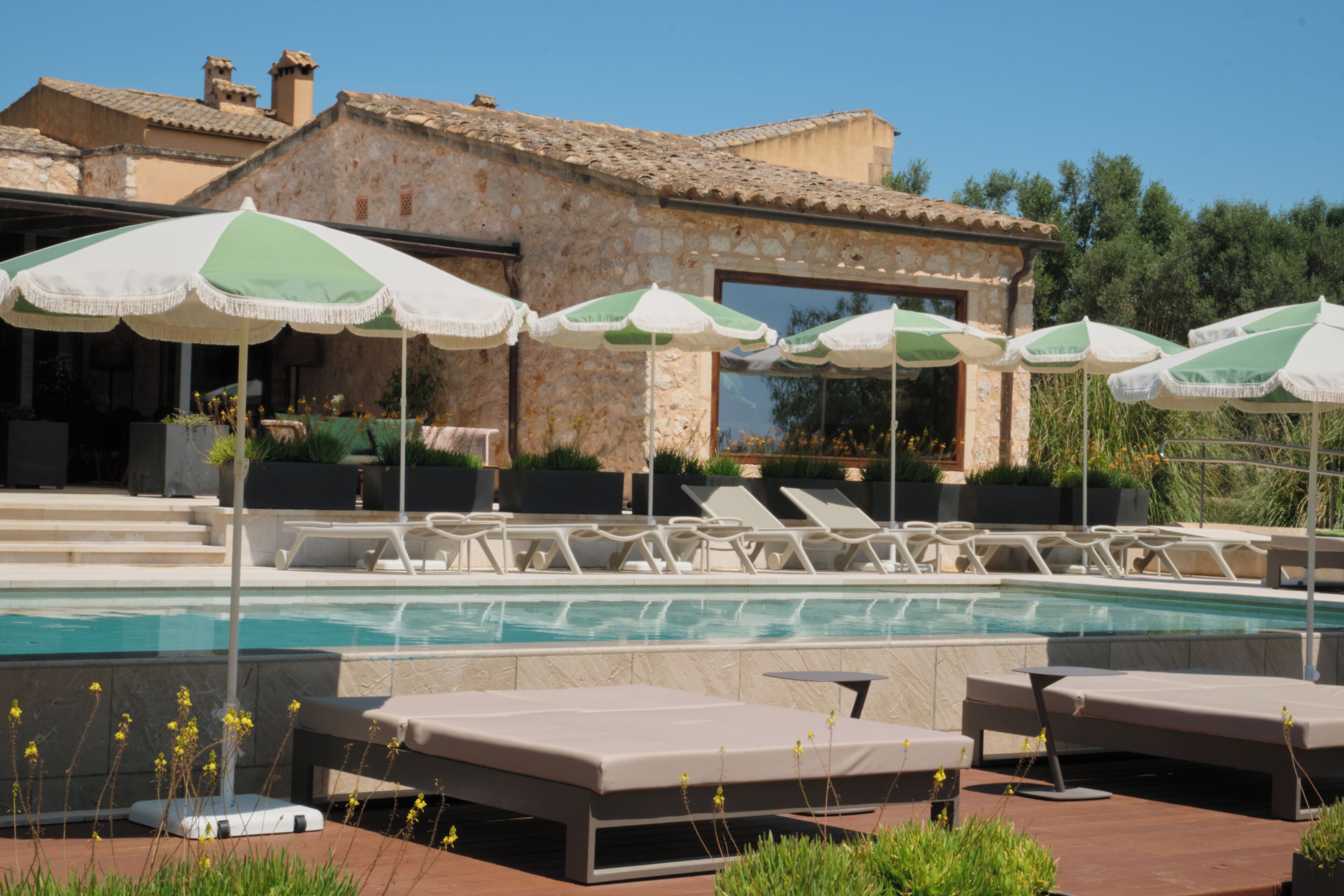 Piscina externa sazonal
