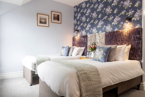 Deluxe Double Room, Ensuite (Superking ) | Individually decorated, individually furnished, iron/ironing board - Elder Grove (Ambleside)