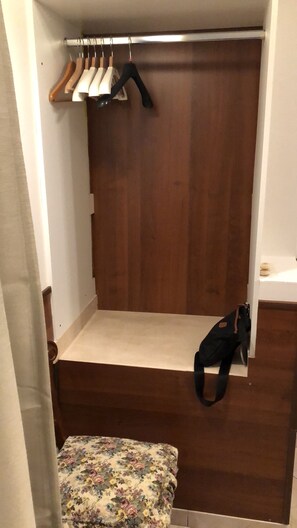 Chambre Quadruple, coin cuisine, rez-de-chaussée | Équipements de la chambre