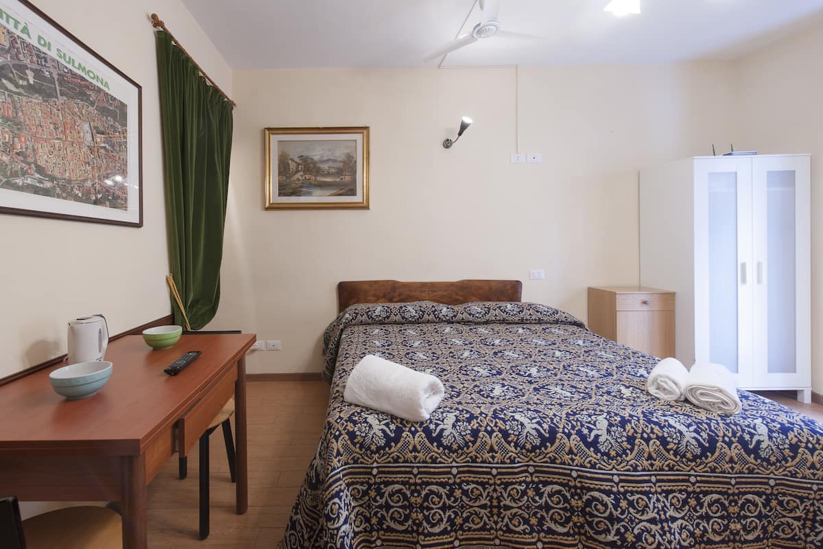 Double or Twin Room, Kitchenette | Cots/infant beds, free WiFi, bed sheets