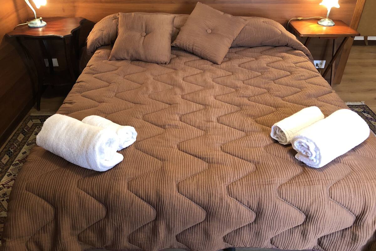 Double Room | Cots/infant beds, free WiFi, bed sheets