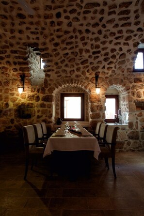 2 間餐廳;供應早餐