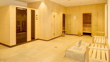 Tratamientos faciales, manicura y pedicura, masajes