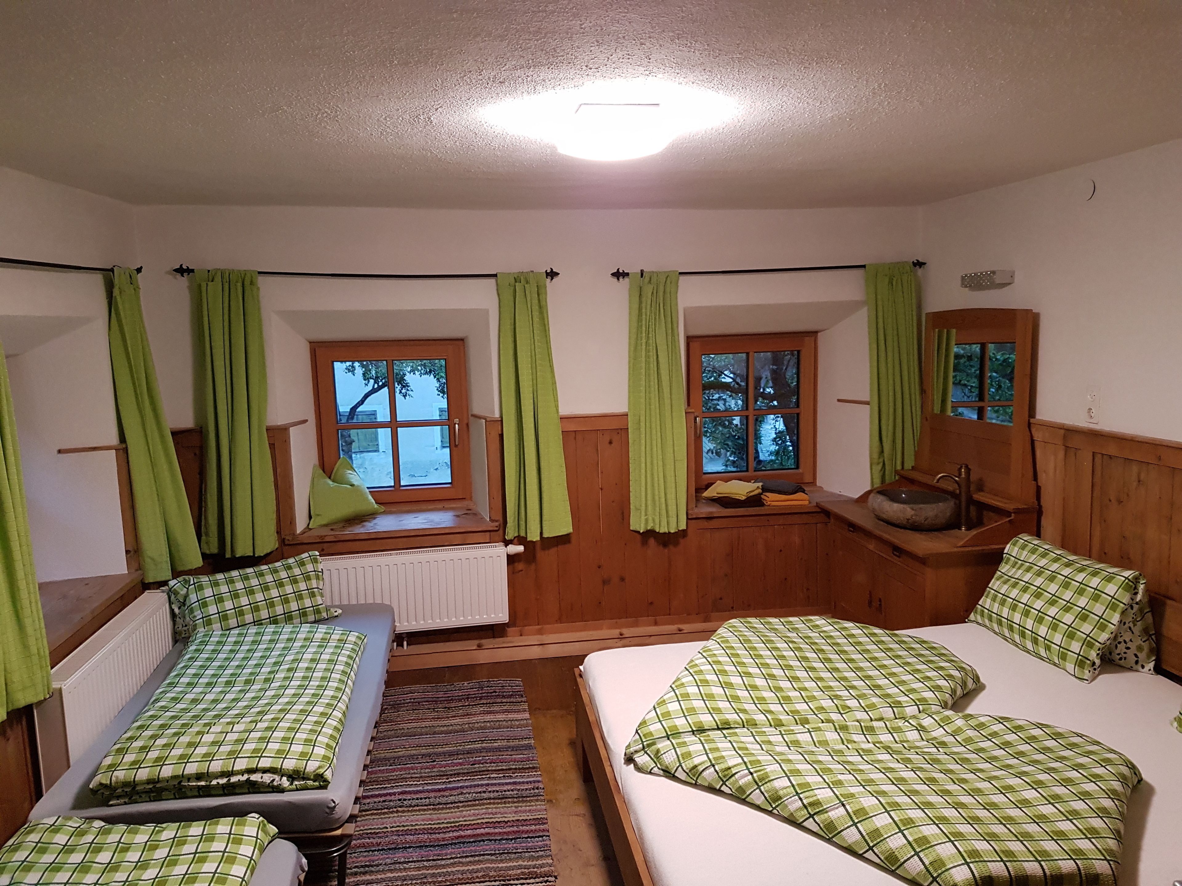 Huis, uitzicht op bergen | 7 slaapkamers, een strijkplank/strijkijzer, extra bedden, gratis wifi