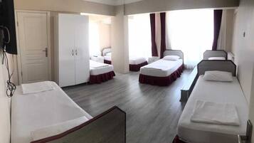 Family Room | Free WiFi