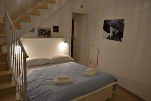 Apartment, 1 Schlafzimmer (Duplex) | 1 Schlafzimmer, hochwertige Bettwaren, Bügeleisen/Bügelbrett
