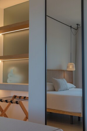 Ropa de cama de alta calidad y minibar 