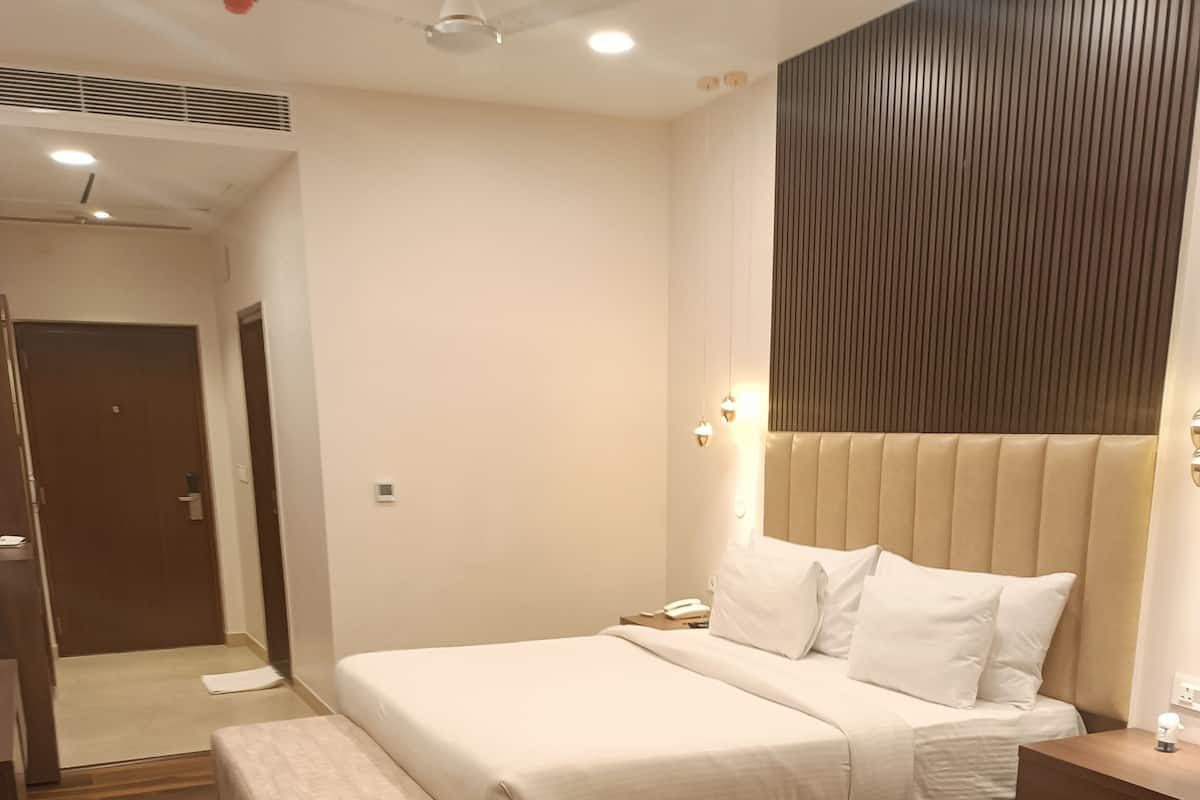 Camera Premier | Minibar, una scrivania, Wi-Fi gratuito
