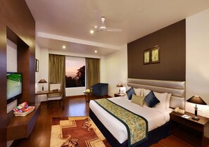 Frigobar, escrivaninha, Wi-Fi de cortesia