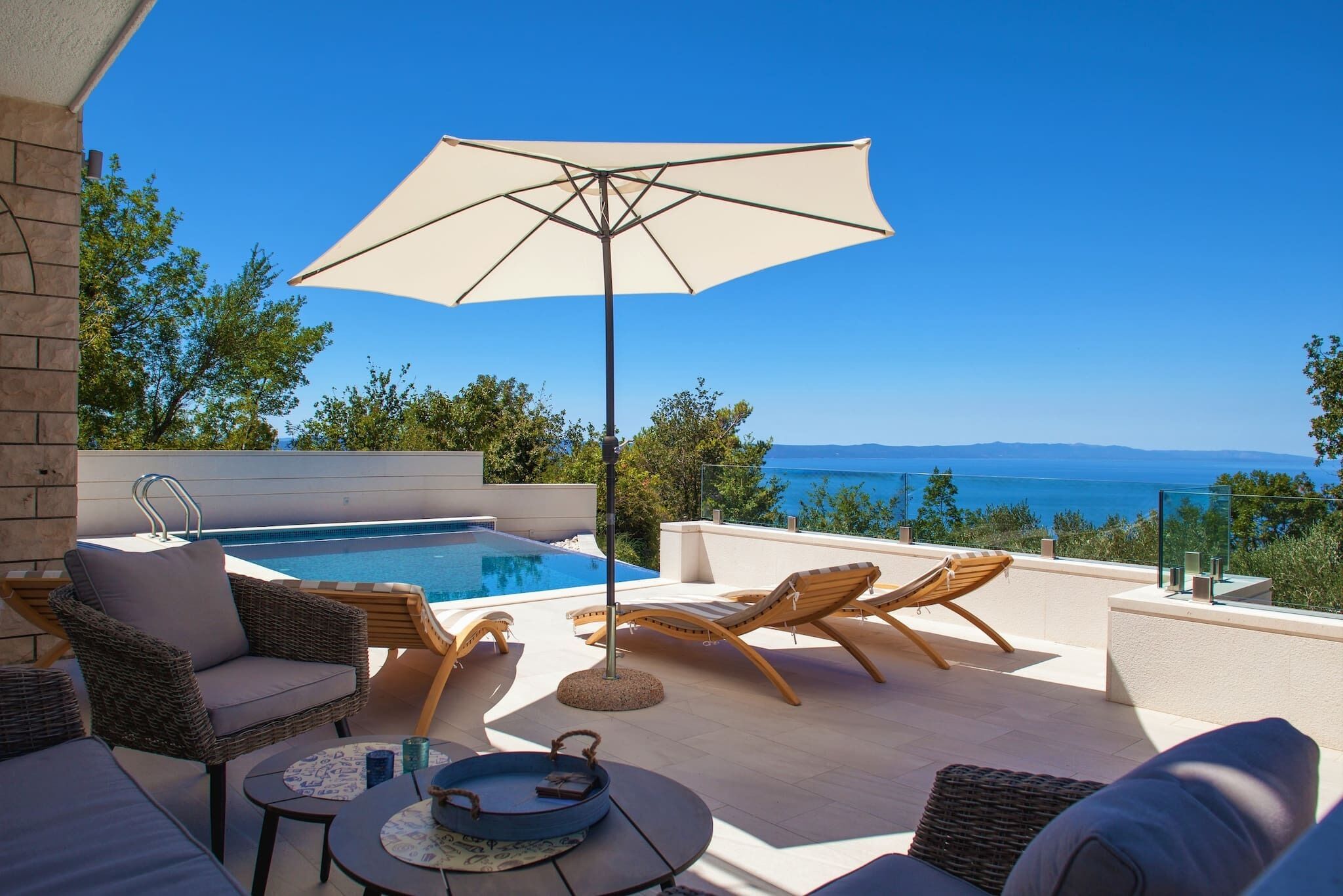 Villa Divino with pool