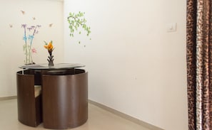 1 chambre, lits pliants/supplémentaires, draps fournis