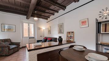 Apartment, 1 Schlafzimmer | Wohnzimmer | Flachbildfernseher