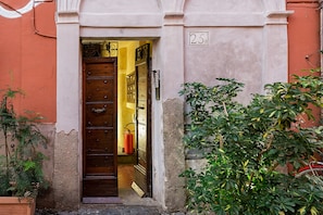 Entrada de la propiedad