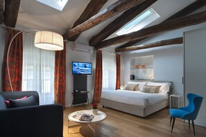 Monolocale Deluxe | Una cassaforte in camera, una scrivania, insonorizzazione