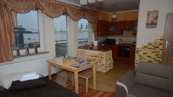 Classic-Apartment, 1 Schlafzimmer (Legionow Dabrowskiego 15 Street) | Bügeleisen/Bügelbrett, kostenloses WLAN