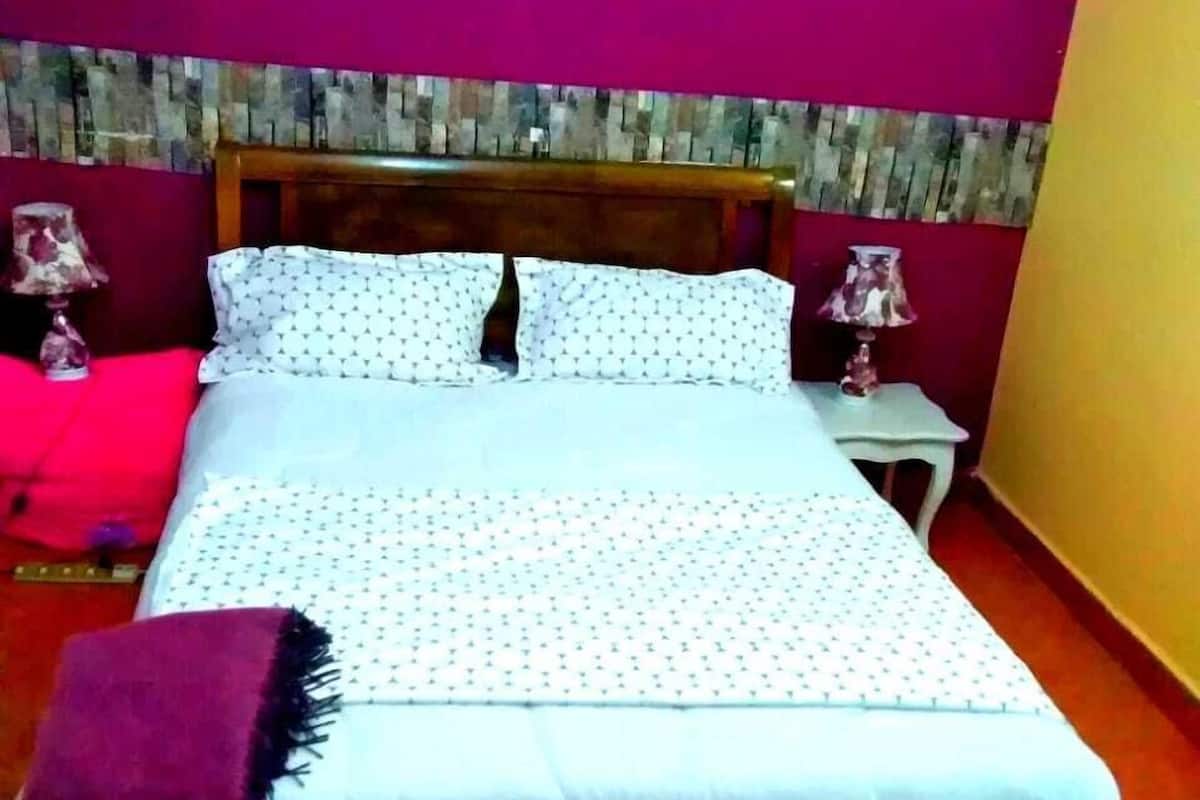 Basic Twin Room, 1 Queen Bed | Blackout curtains, iron/ironing board, free cots/infant beds, free WiFi