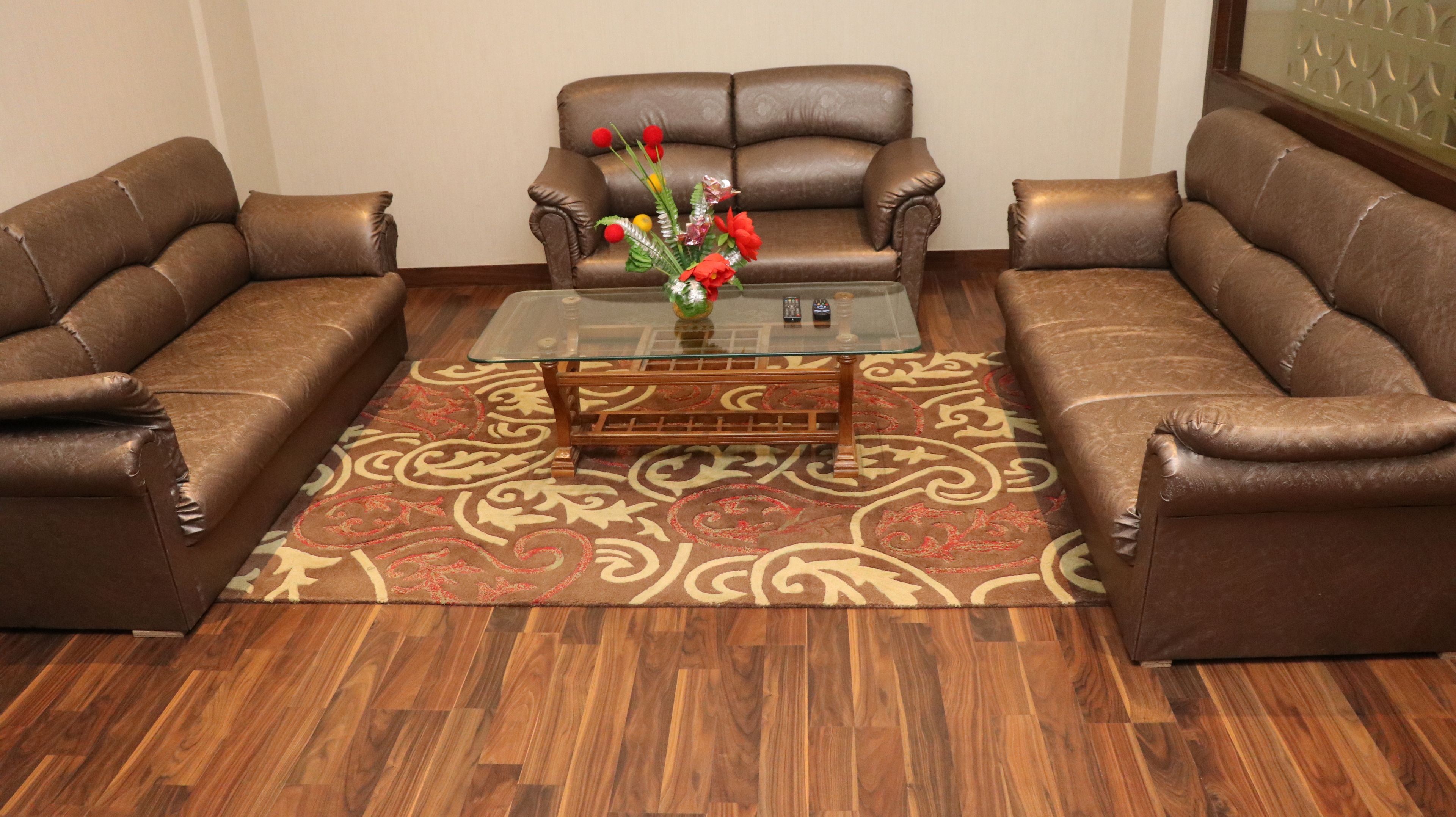 Presidential Suite, 1 Bedroom | Living room | 55-inch Smart TV with digital channels