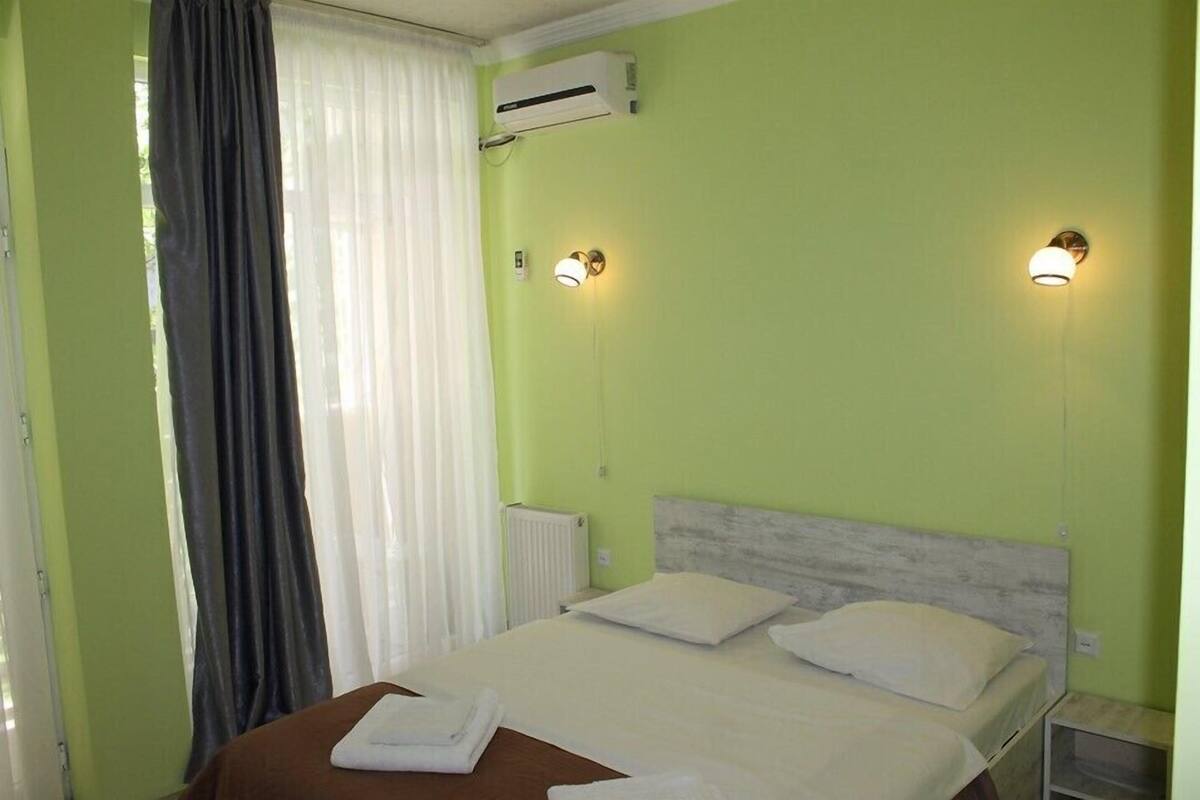 Standard Double Room | 1 bedroom, premium bedding, iron/ironing board, free WiFi