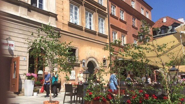 Front of property - Old Town Plac Zamkowy (Warsaw)