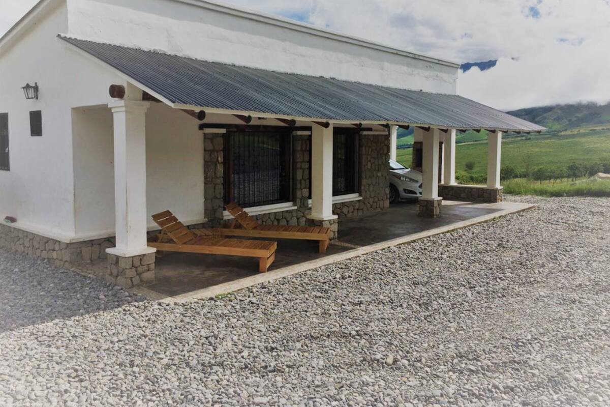 小屋 (Las Piedras) | 客房內保險箱、書桌、隔音、熨斗/熨衣板