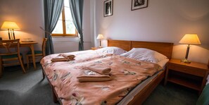 Design Double Room, Hill View | Minibar, desk, blackout curtains, iron/ironing board