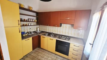 Appartement Classique | Cuisine privée | Grand réfrigérateur, plaque de cuisson